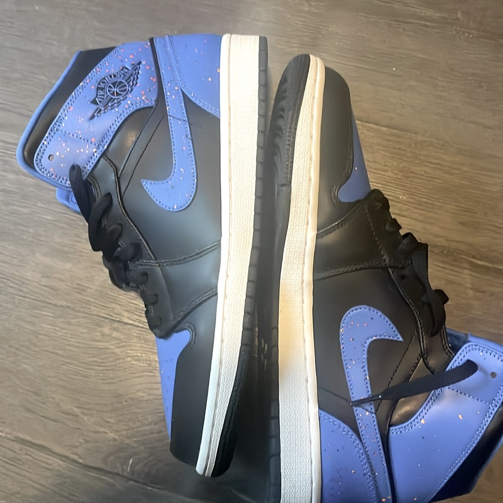 High top Nike sneakers - Picture 2 of 2